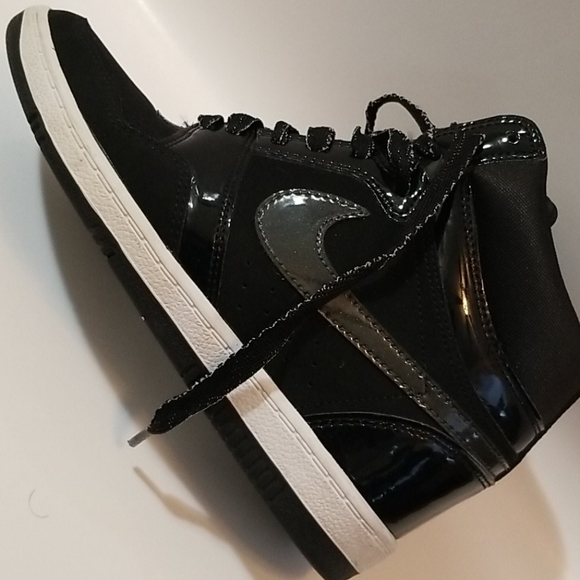 SOLD - Picture 7 of 12